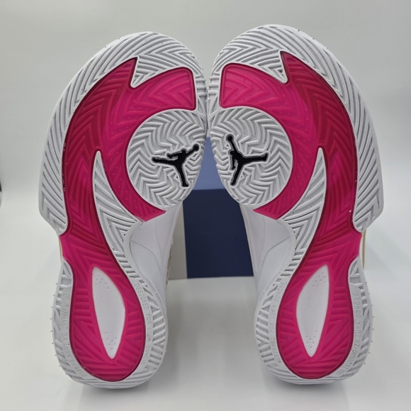 NEW Jordan Luka 3 SE Basketball Shoes - Picture 6 of 10